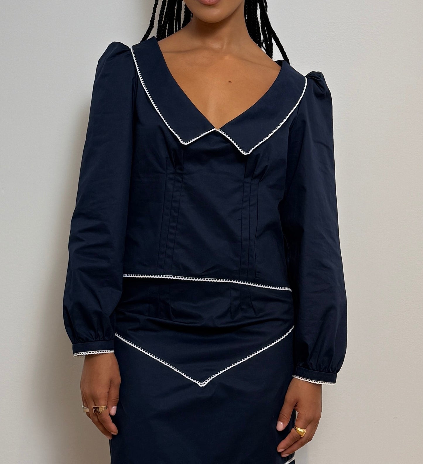 Gavrielle Top in Navy Blue