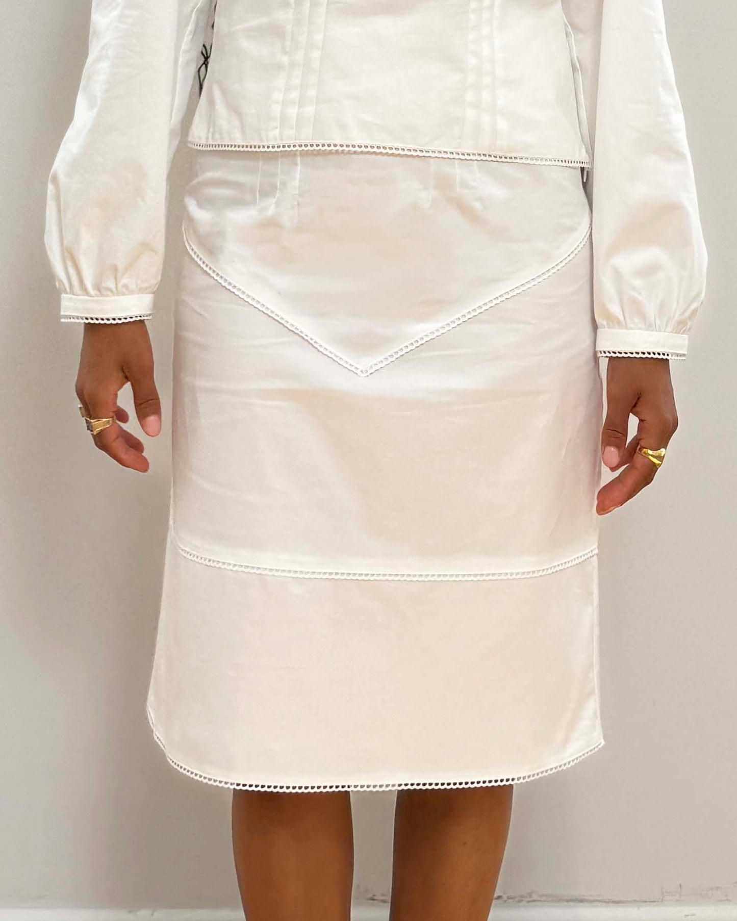 Gavrielle Skirt in White